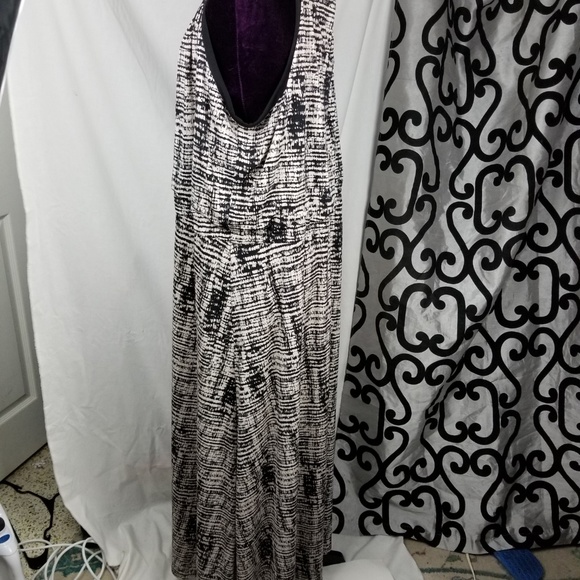 Calvin Klein Women plus 2XL Halter Maxi Dress - Picture 3 of 8